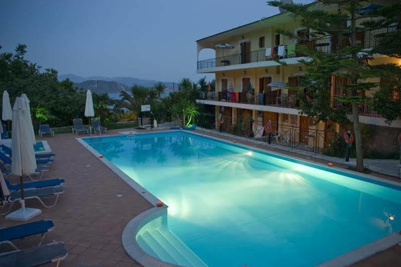 بارغا Bella Vista Hotel And Apartments المظهر الخارجي الصورة